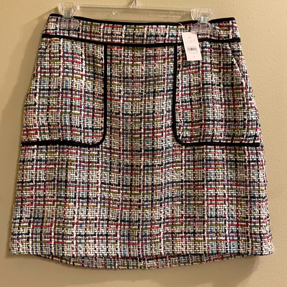 Loft skirt size 4 - Tags still on